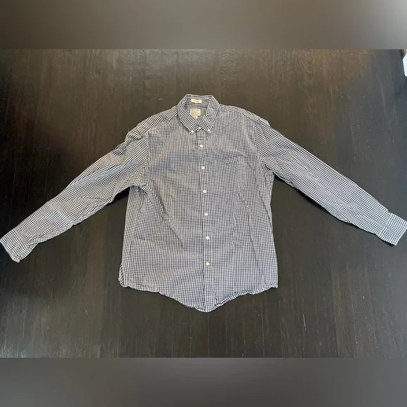J Crew gingham button down. Dark navy blue. - Picture 2 of 3